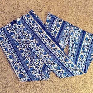 Divided Women’s Blue Floral Flare pants, medium